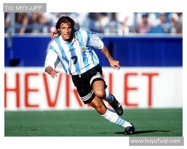 足球历史三号球星是谁 论全球球迷心中第三伟大球员之争